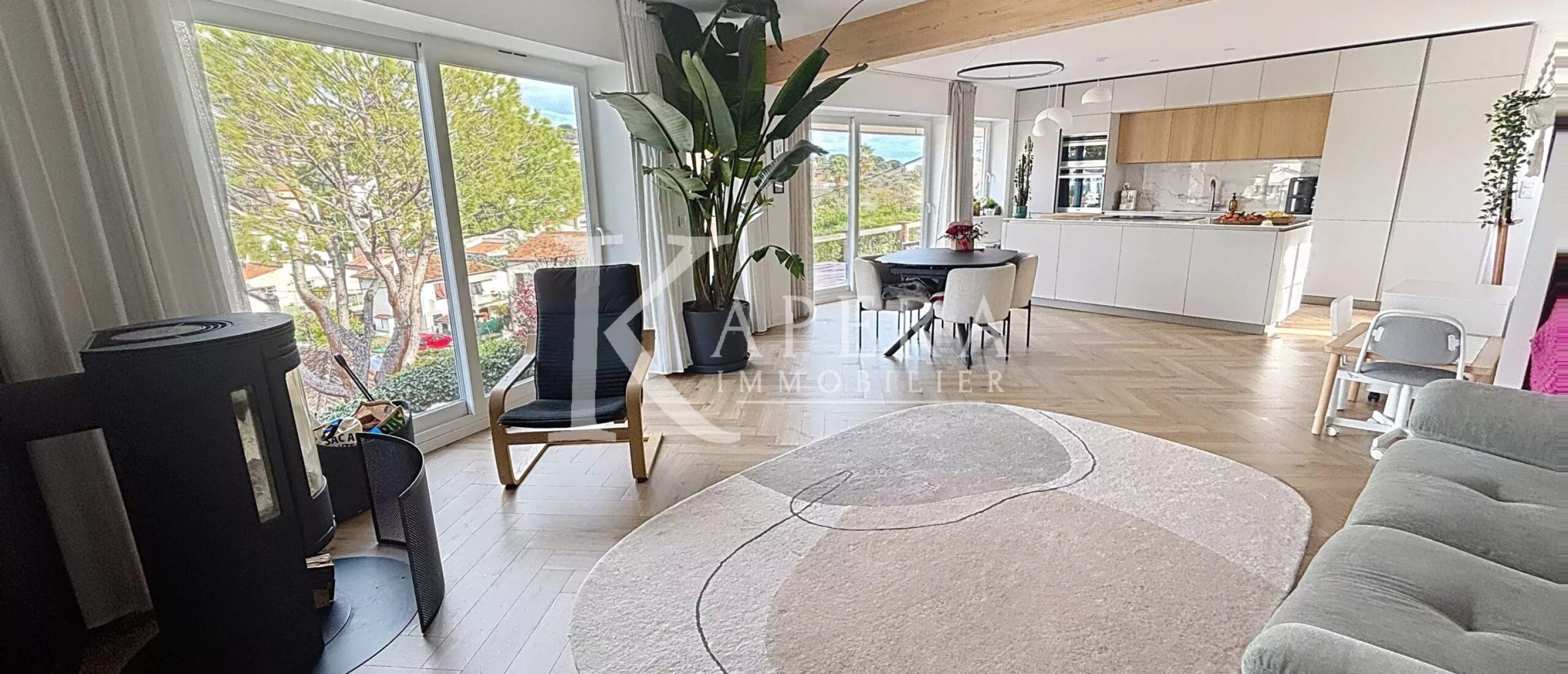 VENTE MAISON INDIVIDUELLE 150M2 - CAGNES SUR MER - CONFORT - STATIONNEMENTS