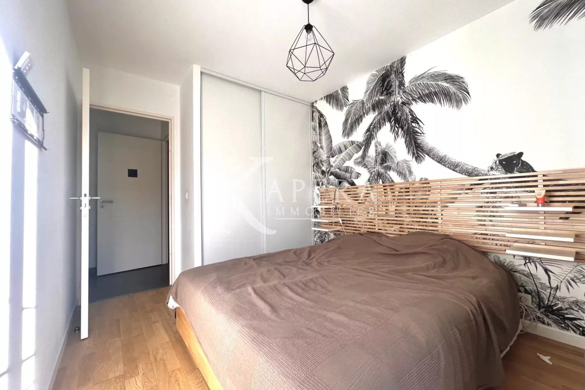 LOCATION MAISON 4P - VILLENEUVE LOUBET - TERRASSE 20M2 - PARKING