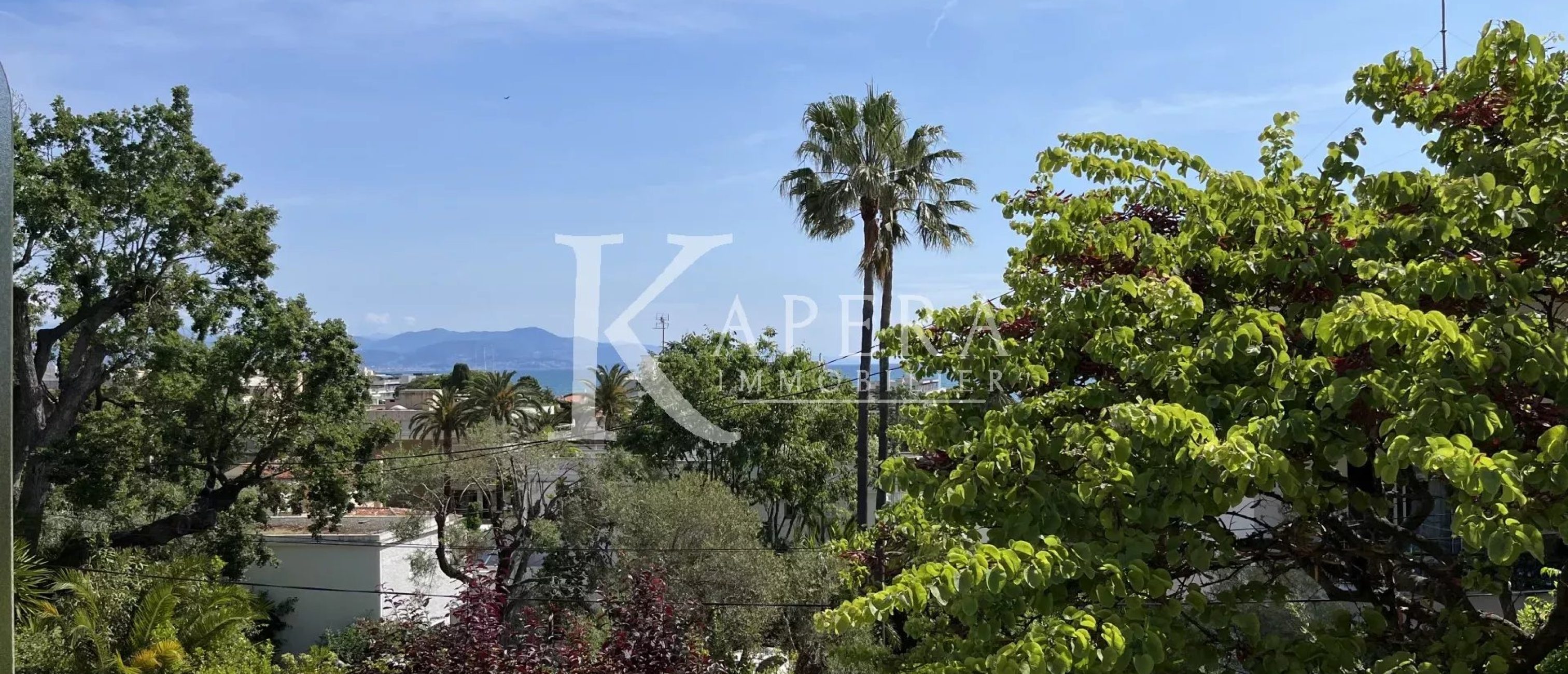 LOCATION VIDE 3 PIECES 75m2 - ANTIBES ILETTE - VUE MER-GARAGE