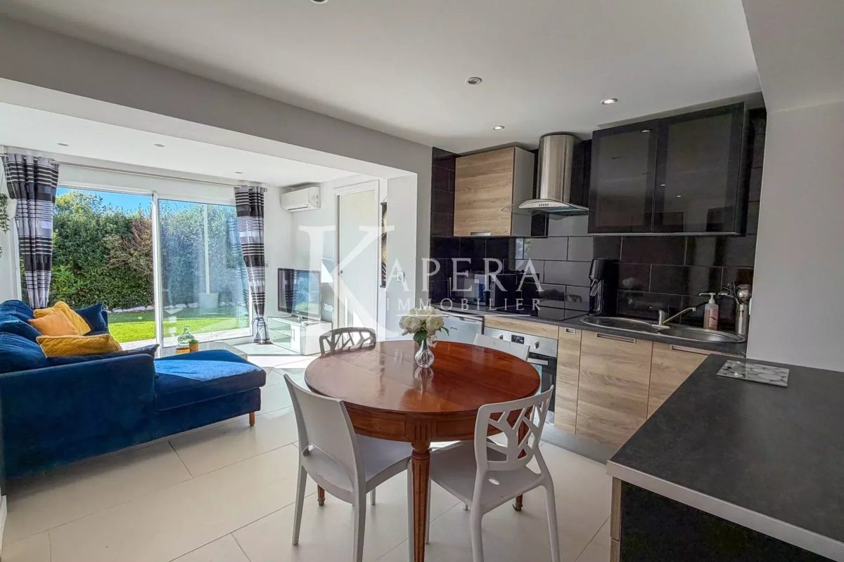 VENTE MAISON 8P 233M2 - CAGNES SUR MER/LES COLLETTES - PISCINE