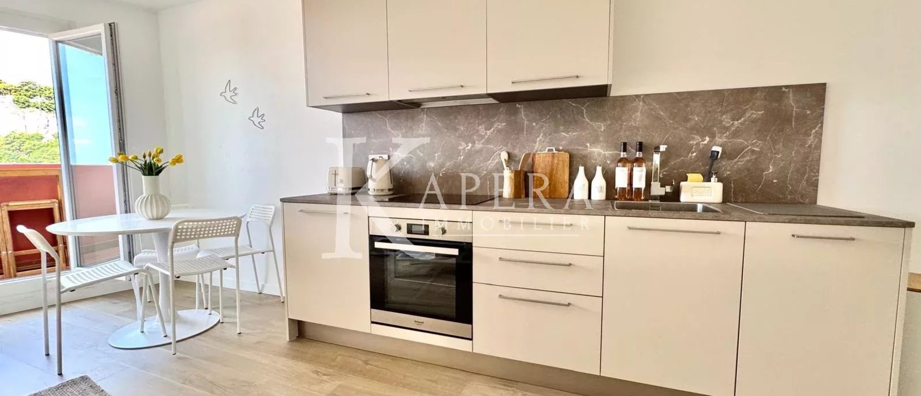 LOCATION MEUBLÉE 10 MOIS – NICE LE PORT – 2P 48M² AVEC TERRASSE ET VUE MER PANORAMIQUE