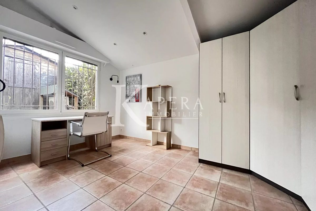 LOCATION VILLA 5P- VALBONNE-PISCINE