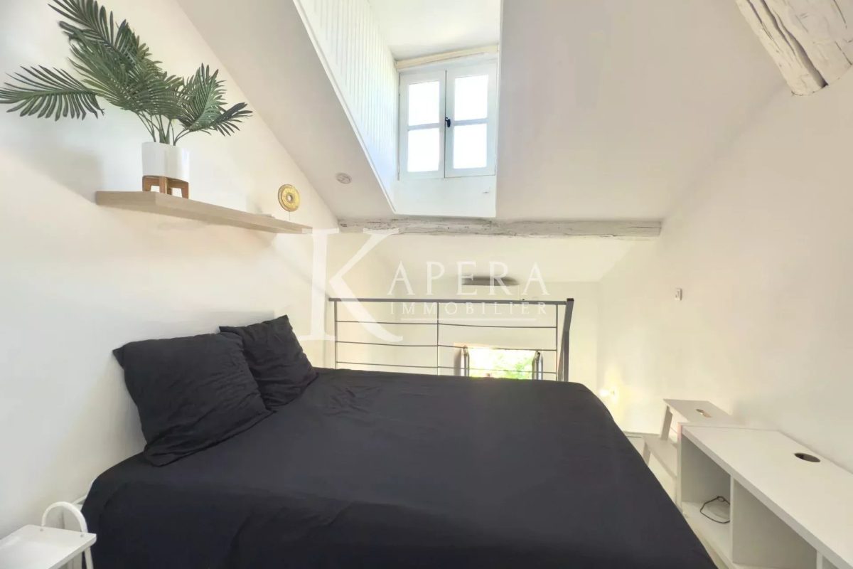 LOCATION DUPLEX MEUBLÉ - PLACE GARIBALDI