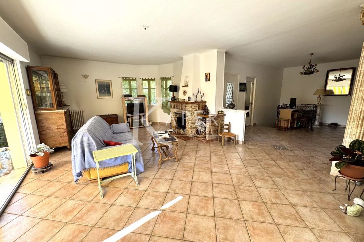 VENTE MAISON 215M2 + dépendance - PISCINABLE + COS Dispo - CALME ABSOLU - CAMPONS