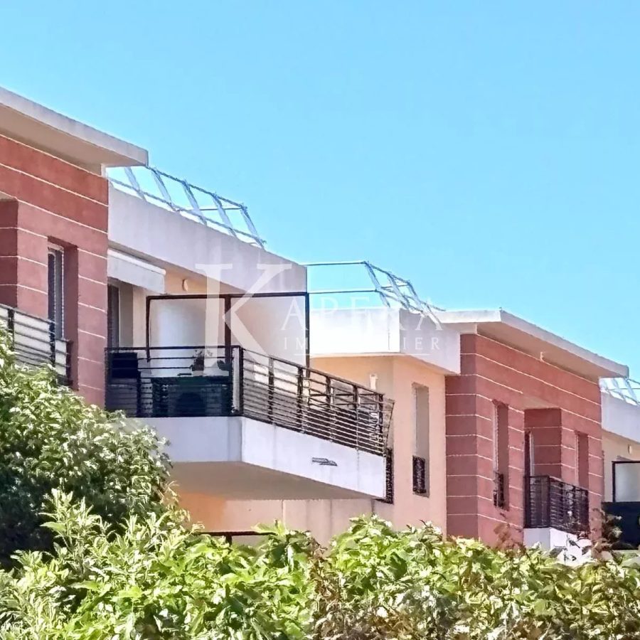 VENTE 2P 40M2 - VALLAURIS - CENTRE VILLE -  TERRASSE - PARKING