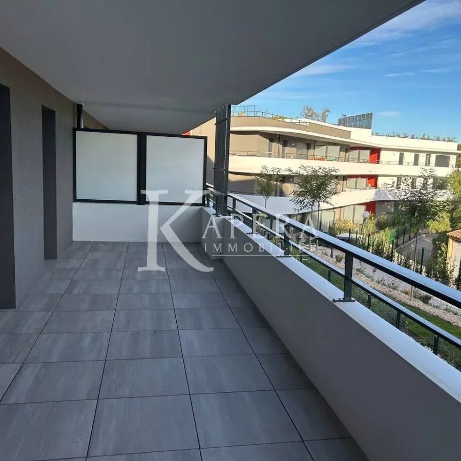 VENTE 3P 67M2 - VILLENEUVE LOUBET/VAUGRENIER - DOUBLE GARAGE - TERRASSE