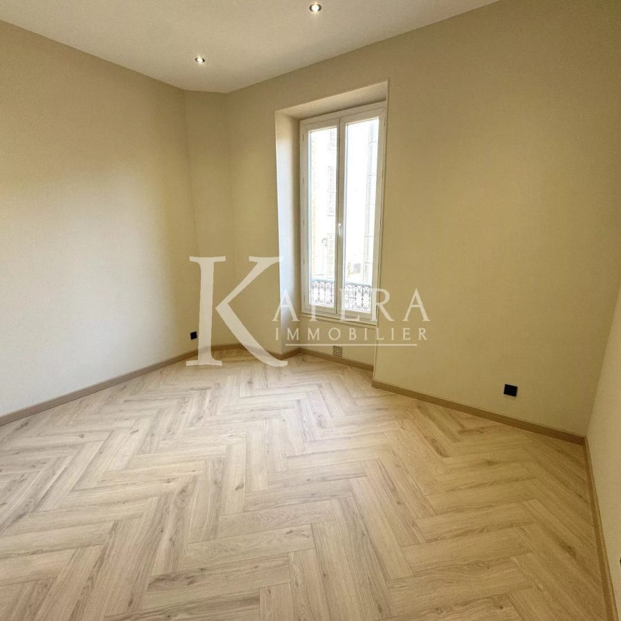 VENTE 2/3P 63M2 - NICE HOTEL DES POSTES - BALCON