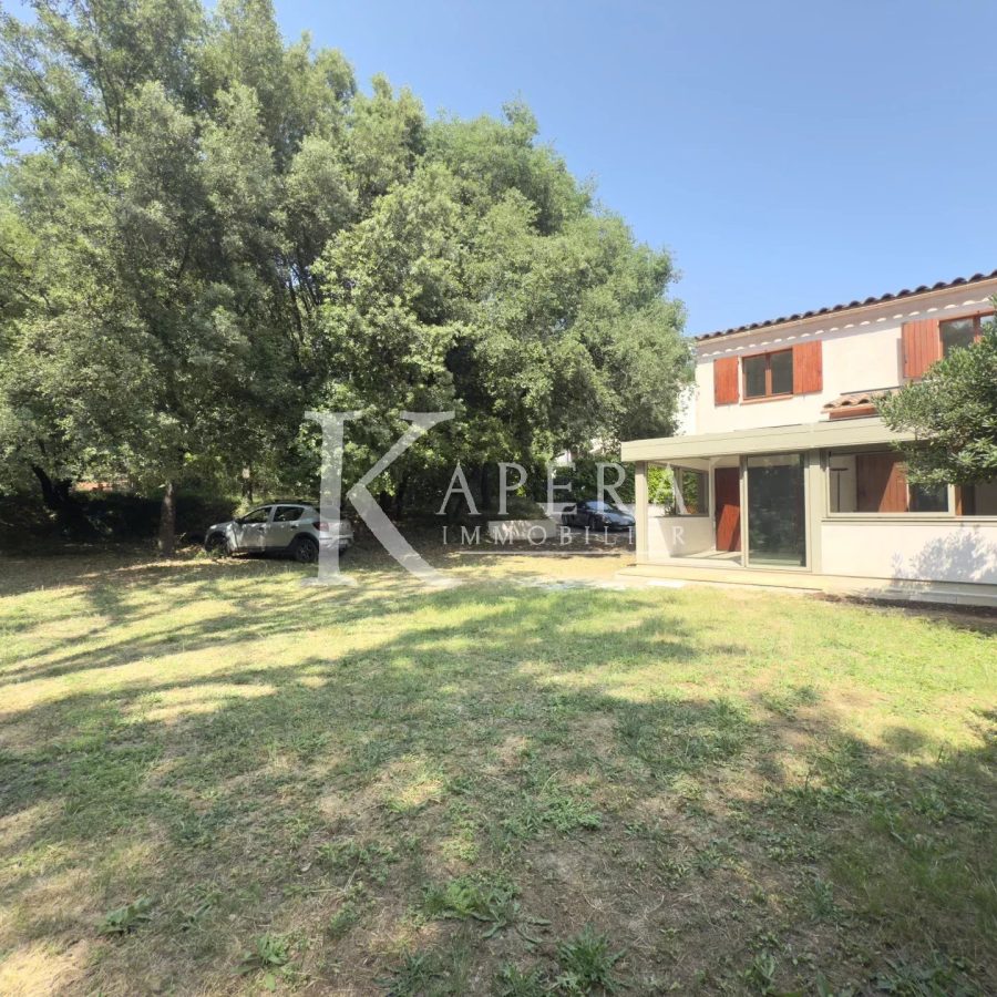 LOCATION MAISON - VALBONNE ILE VERTE- GARAGE-JARDIN-PISCINE