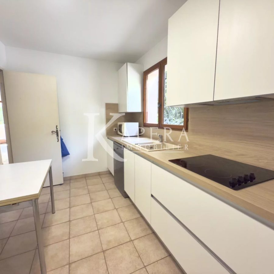 LOCATION MAISON - VALBONNE ILE VERTE- GARAGE-JARDIN-PISCINE