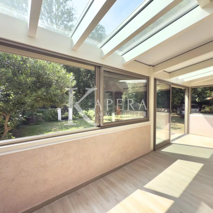 LOCATION MAISON - VALBONNE ILE VERTE- GARAGE-JARDIN-PISCINE