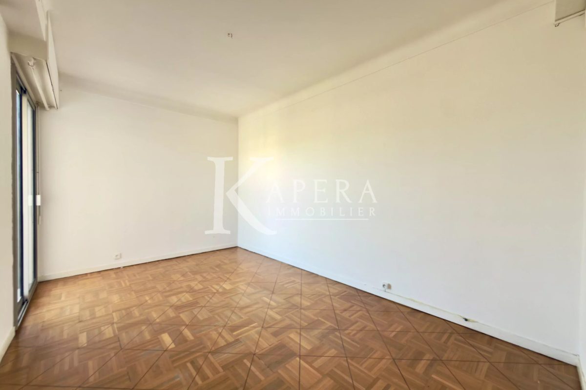 VENTE 3P - NICE MONT BORON- VUE MER - GARAGE - CAVE