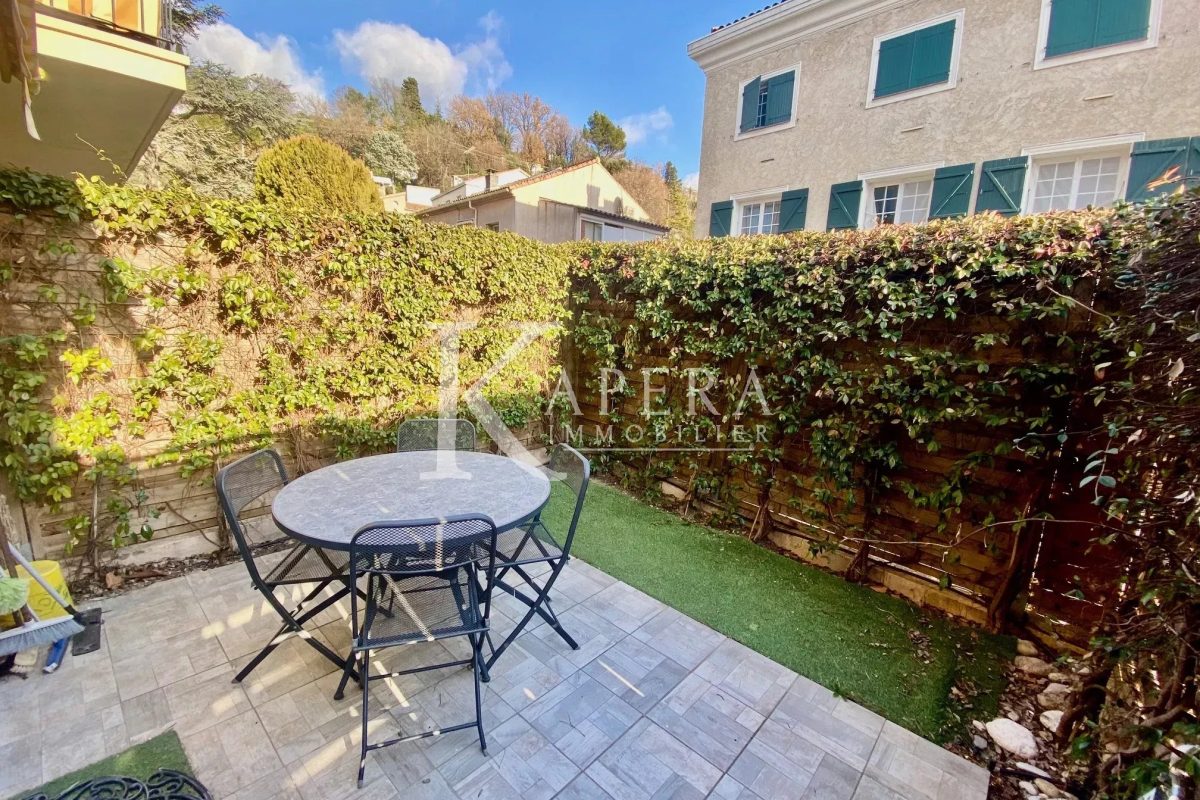 VENTE 2P 31M2 - VILLENEUVE-LOUBET/FERRAYONNES - REZ DE JARDIN - PARKING