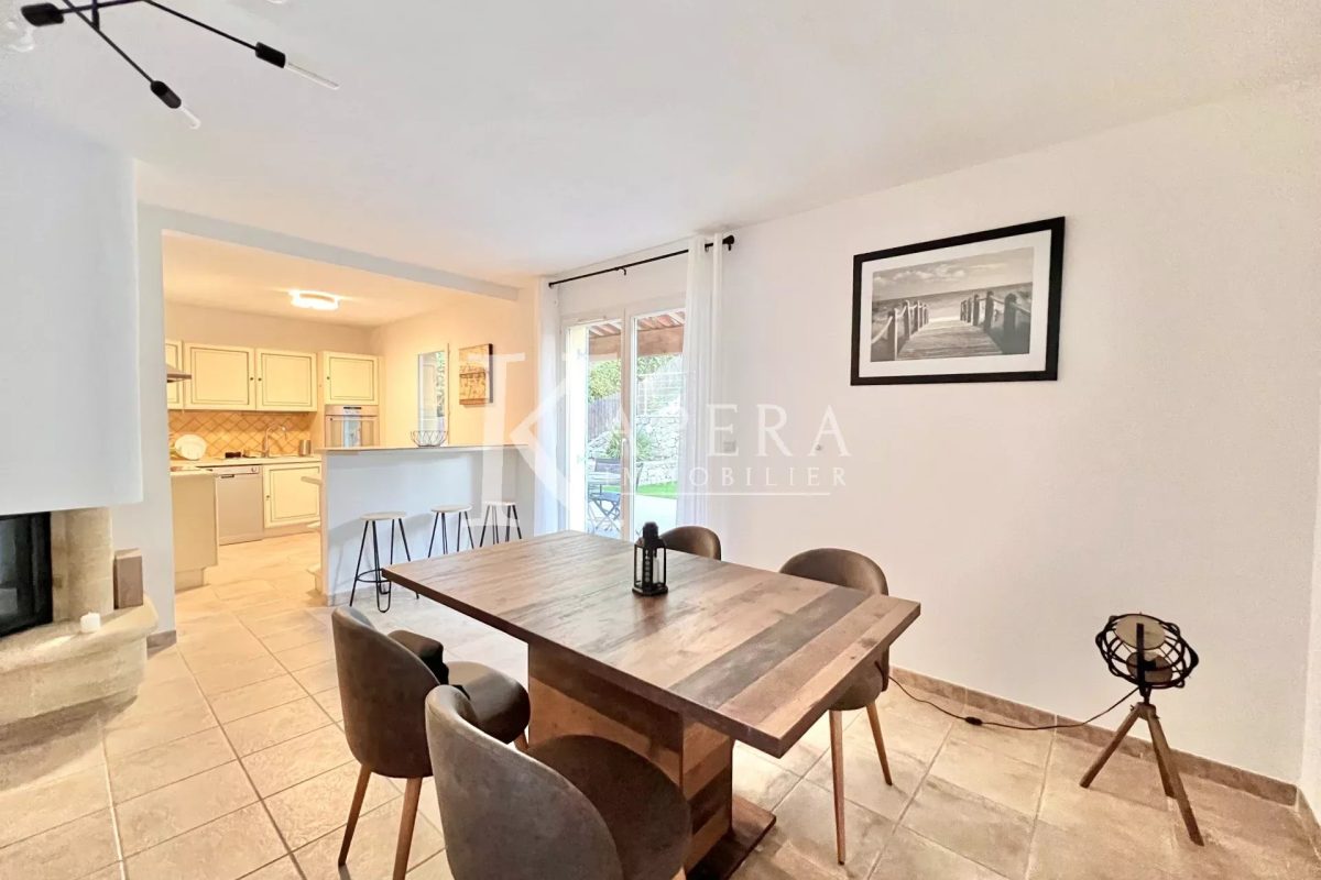 LOCATION VILLA 5P- VALBONNE-PISCINE