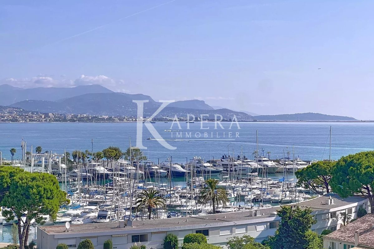 VENTE STUDIO 26M2 - MARINA BAIE DES ANGES - LOGGIA