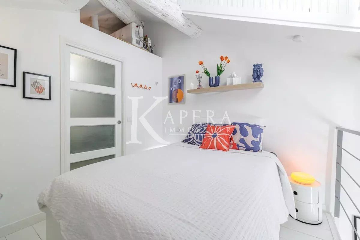 LOCATION DUPLEX MEUBLÉ - PLACE GARIBALDI