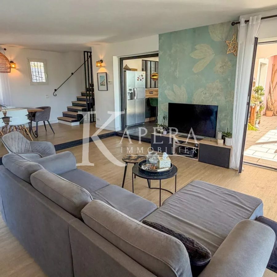 VENTE MAISON 8P 233M2 - CAGNES SUR MER/LES COLLETTES - PISCINE