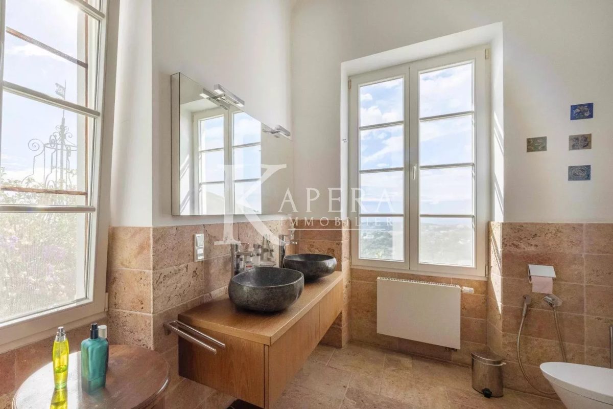 VENTE VILLA 7P 335M² - MENTON - VUE PANORAMIQUE MER ET MONTAGNES
