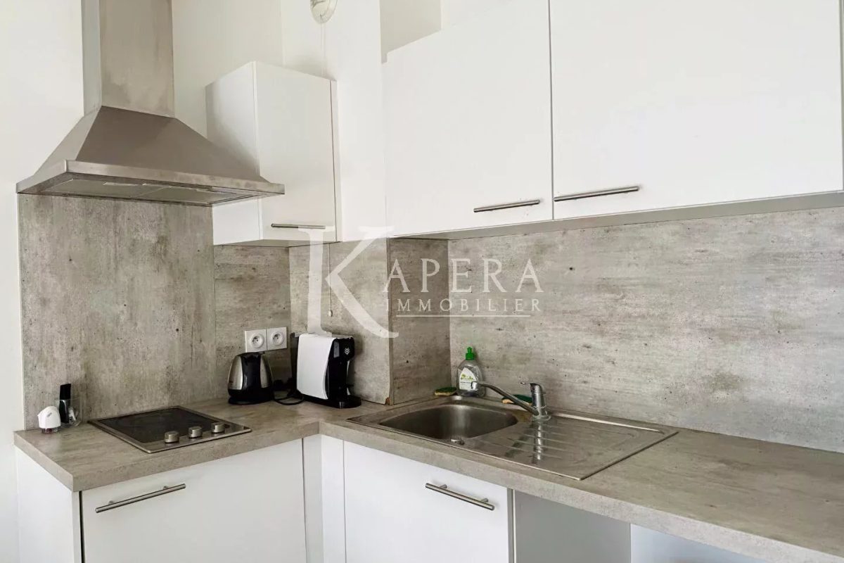 VENTE STUDIO 23M2 - SAINT LAURENT DU VAR/VESPINS - TERRASSE