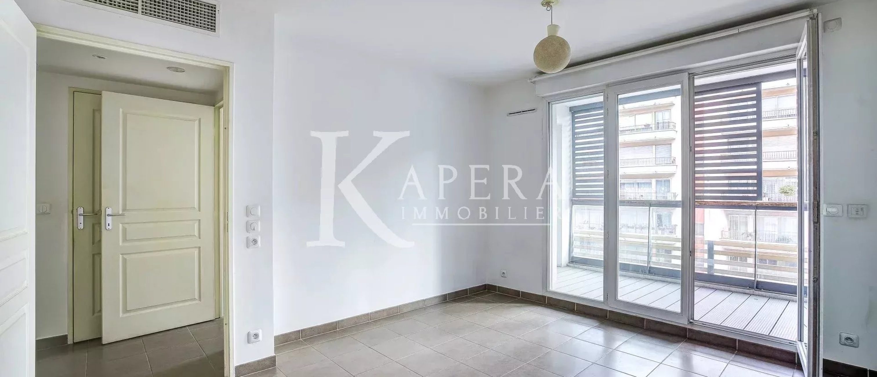 VENTE 2P 37,27M2 - CROS DE CAGNES - PARKING - TERRASSE