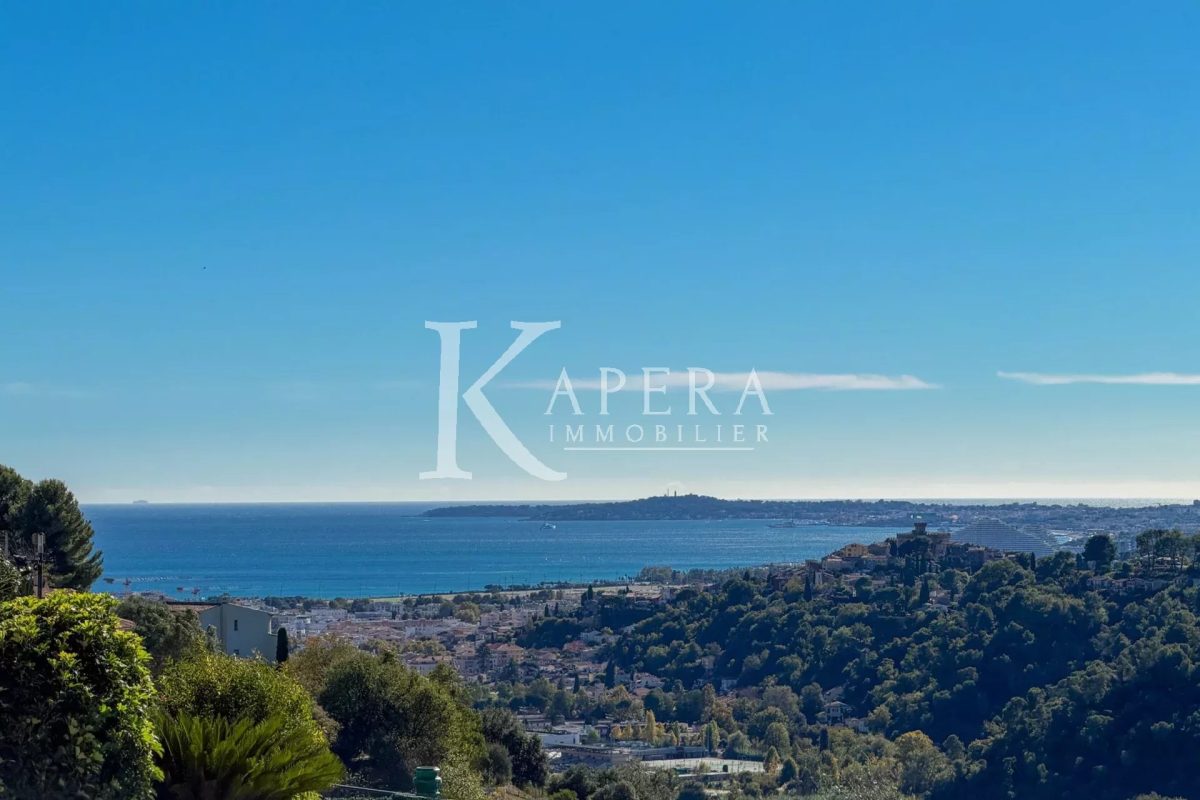 VENTE MAISON 8P 233M2 - CAGNES SUR MER/LES COLLETTES - PISCINE