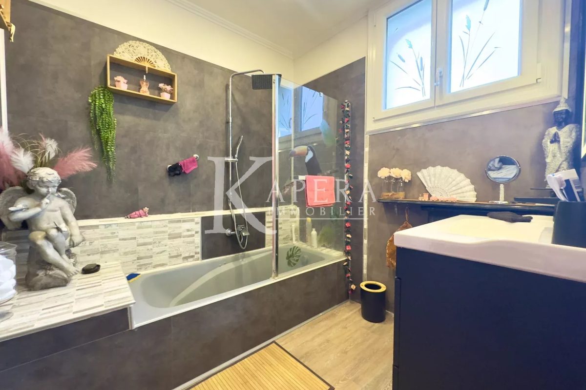 VENTE MAISON 181M2 - DRAGUIGNAN - PISCINE