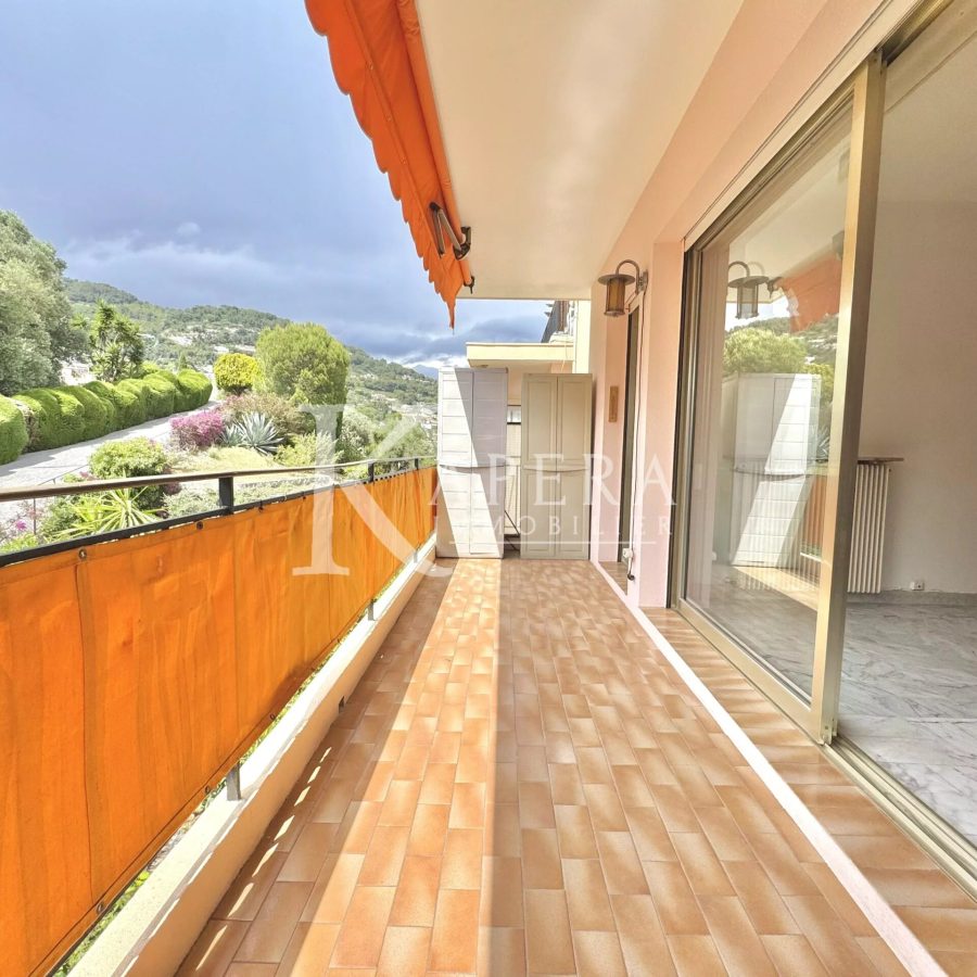 VENTE GRAND F1 36 M² - ROQUEBRUNE-CAP-MARTIN / 2ÈME HAMEAU - TERRASSE - DERNIER ETAGE AVEC TERRASSE