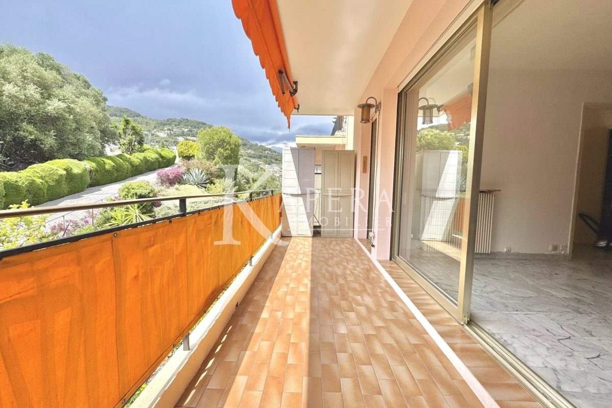 VENTE GRAND F1 36 M² - ROQUEBRUNE-CAP-MARTIN / 2ÈME HAMEAU - TERRASSE - DERNIER ETAGE AVEC TERRASSE