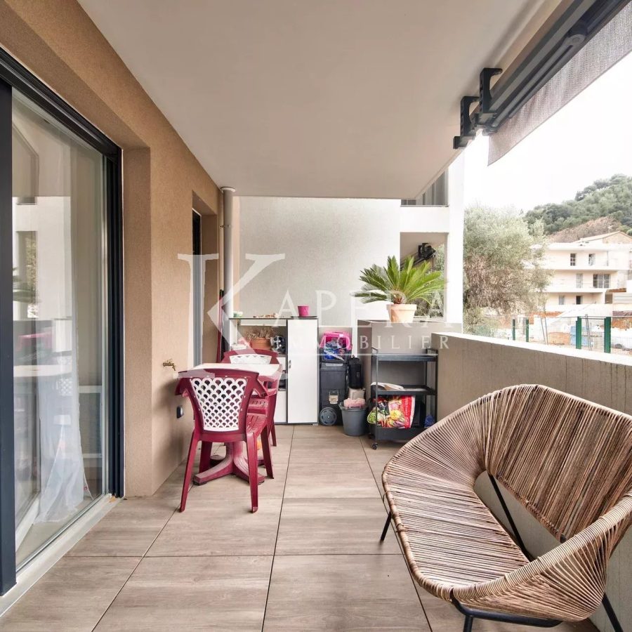 VENTE 2P 41M² - SAINT LAURENT DU VAR/LES PUGETS - TERRASSE - PARKING