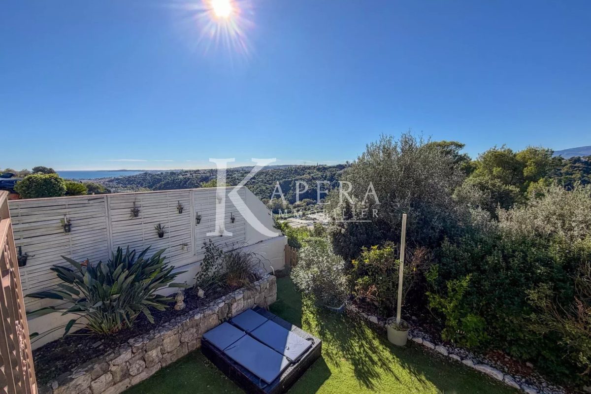 VENTE MAISON 8P 233M2 - CAGNES SUR MER/LES COLLETTES - PISCINE