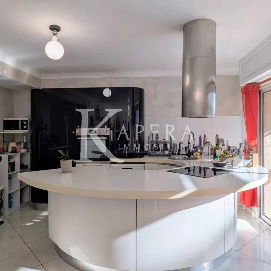 VENTE 5P 180M2 - ST LAURENT DU VAR/GARE - REZ DE JARDIN