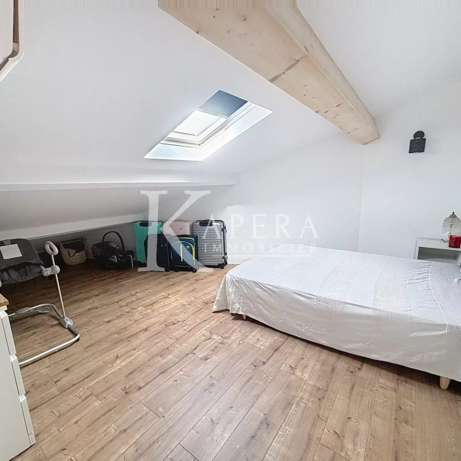 VENTE MAISON INDIVIDUELLE 150M2 - CAGNES SUR MER - CONFORT - STATIONNEMENTS