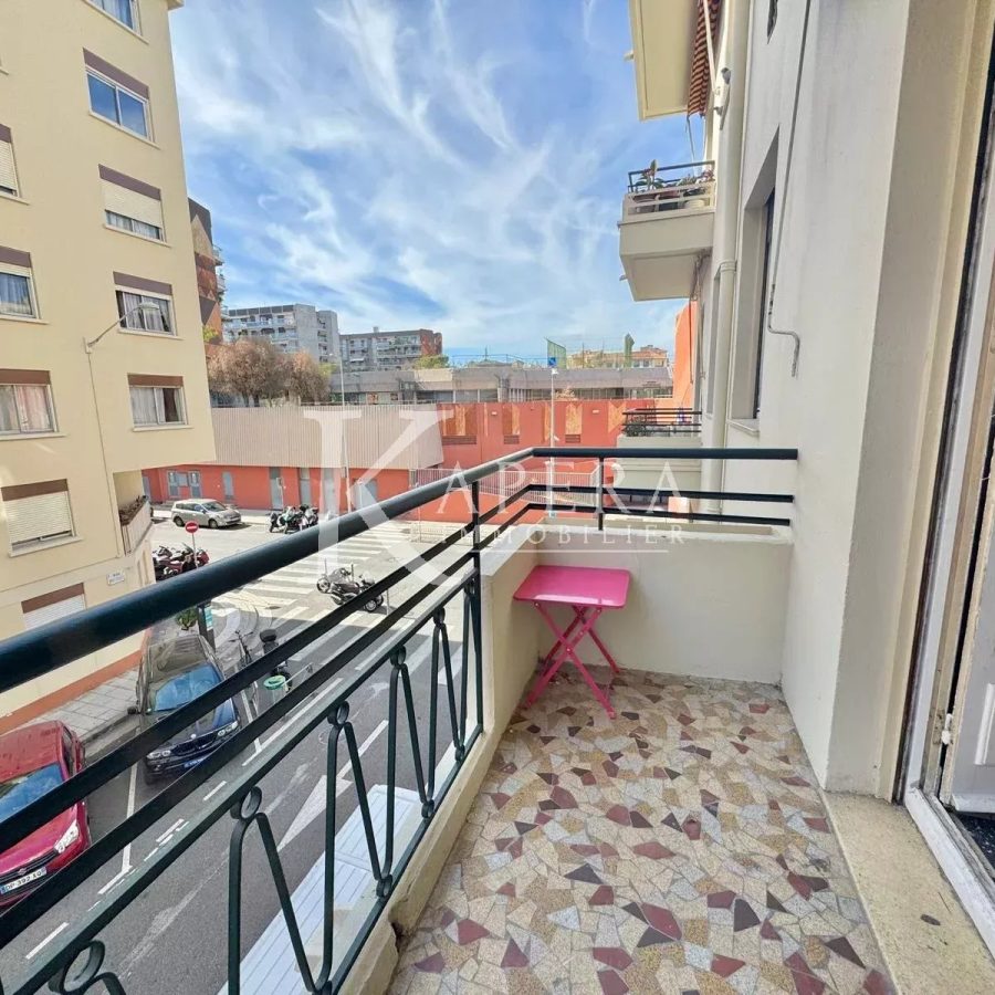 LOCATION MEUBLEE 3P TRAVERSANT 57M² - NICE RIQUIER - BALCON - CAVE