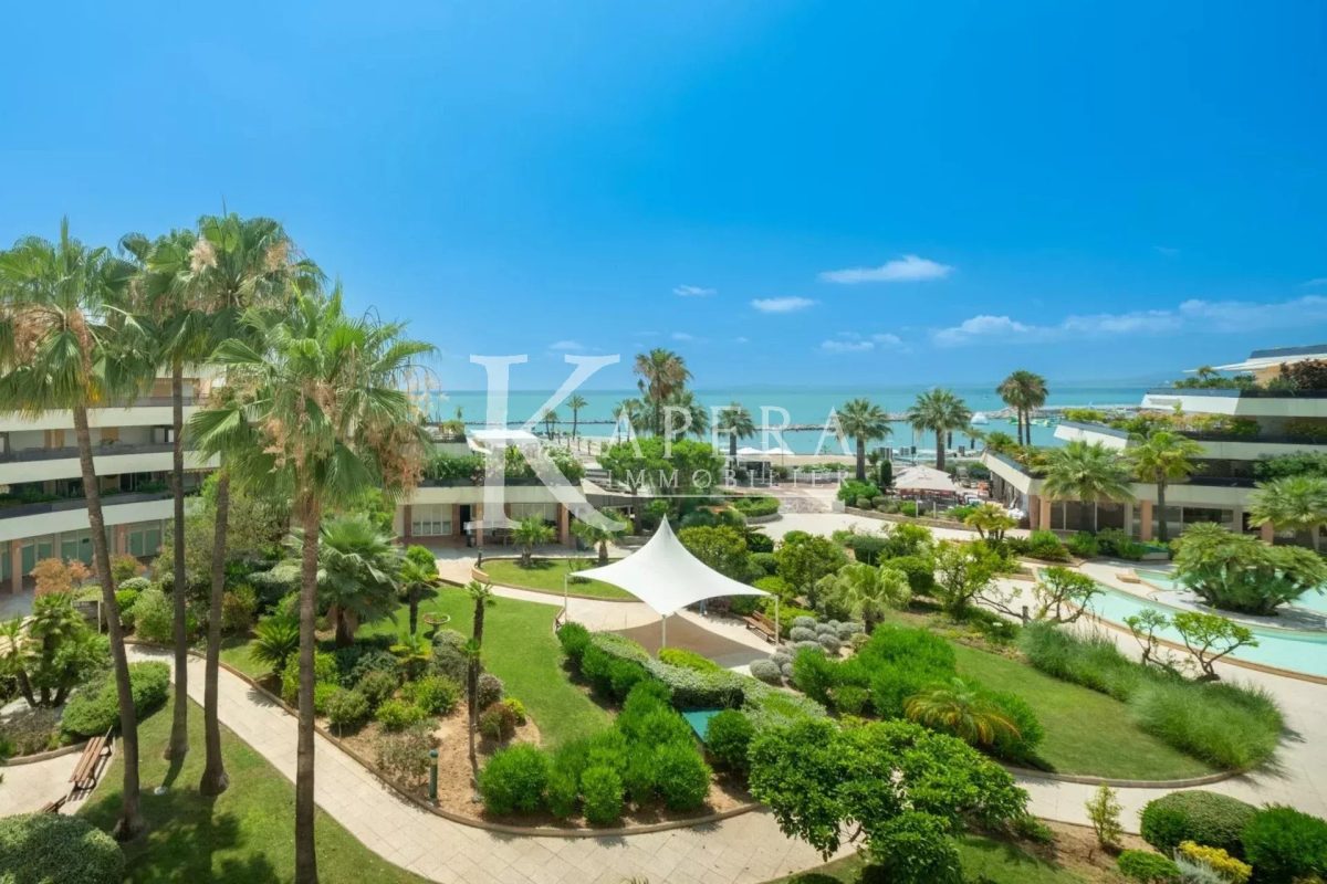 VENTE 3P 103M2 - PORT SAINT LAURENT DU VAR - TERRASSE