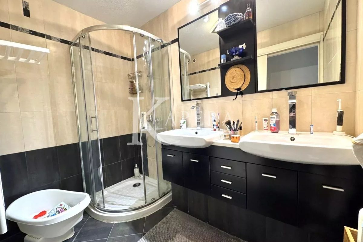 VENTE 3P 58M2 - NICE MADELEINE - PARKING - TERRASSE - CAVE