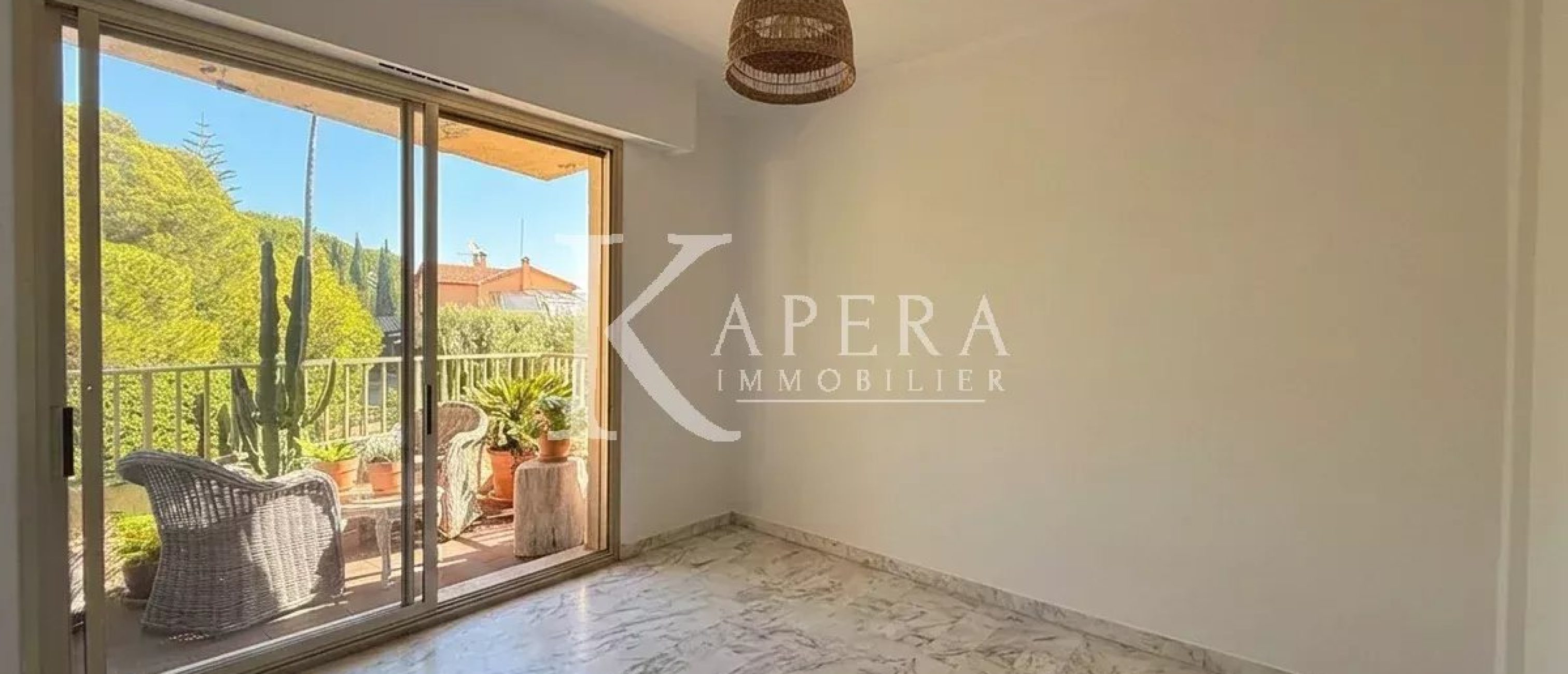 LOCATION 4P MEUBLÉ 100m2 -ANTIBES ROSTAGNE-GARAGE