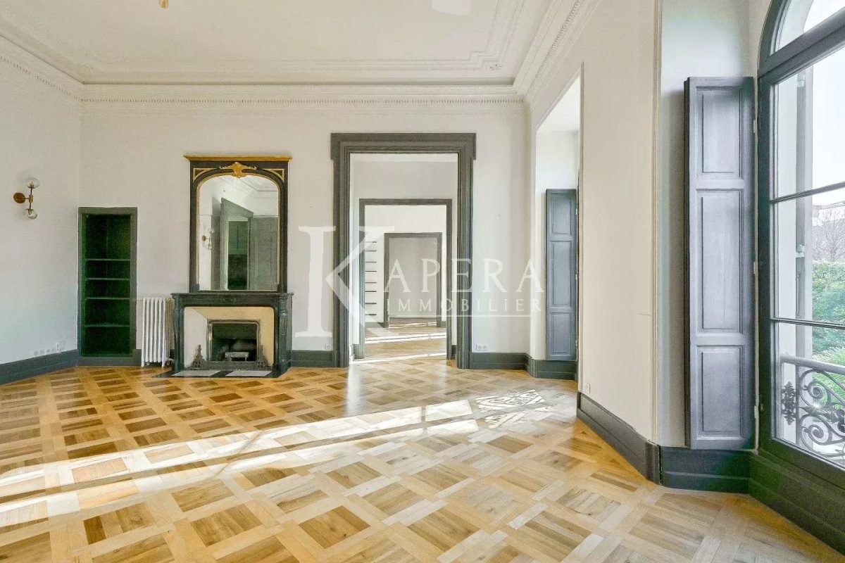 VENTE 4P 167M2 - NICE CARABACEL - PALAIS BOURGEOIS