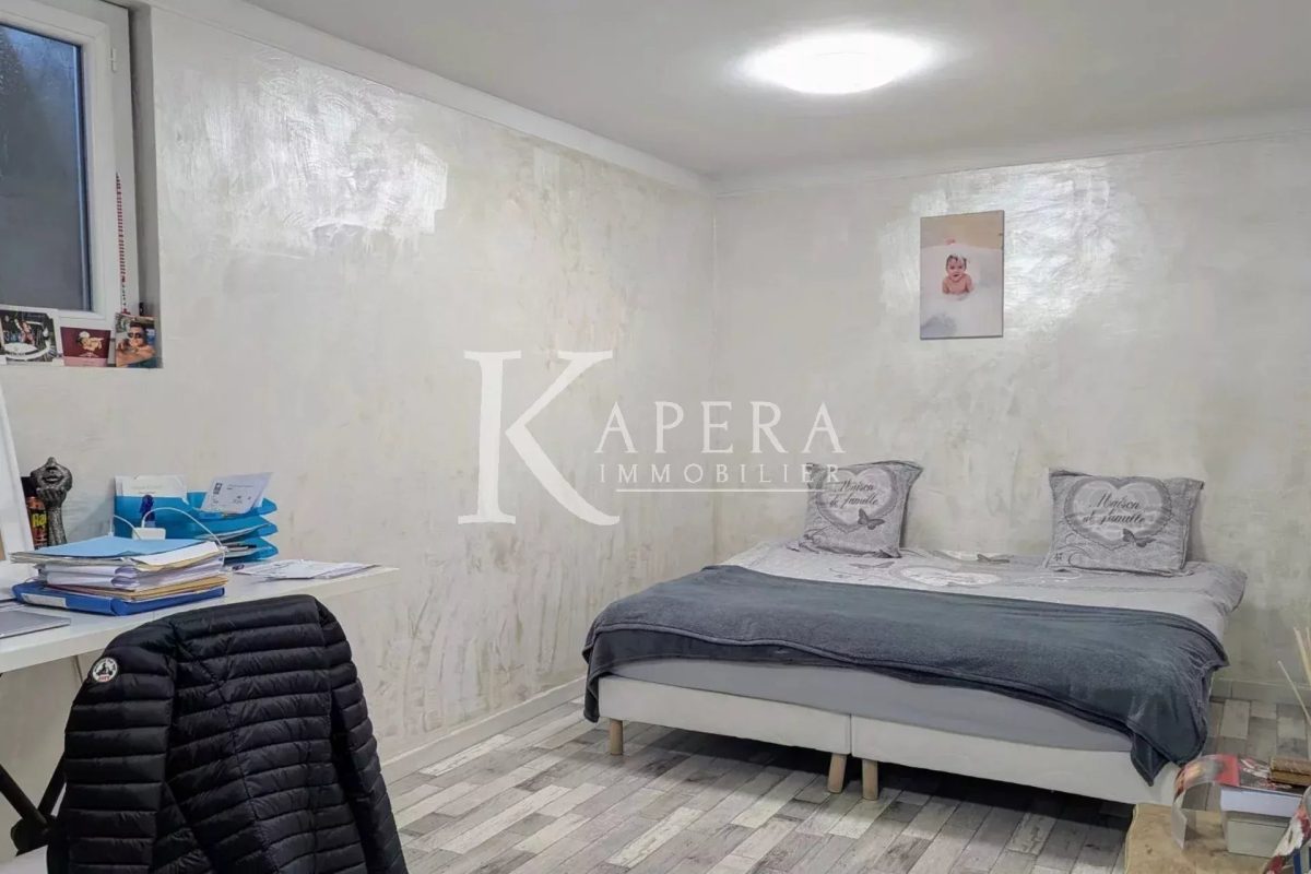 VENTE 5P 180M2 - ST LAURENT DU VAR/GARE - REZ DE JARDIN