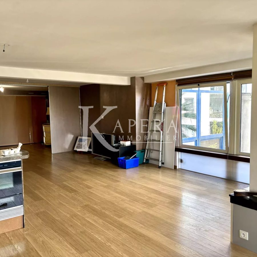 VENTE MURS PROFESSIONNELS - APPARTEMENT - LE CANNET