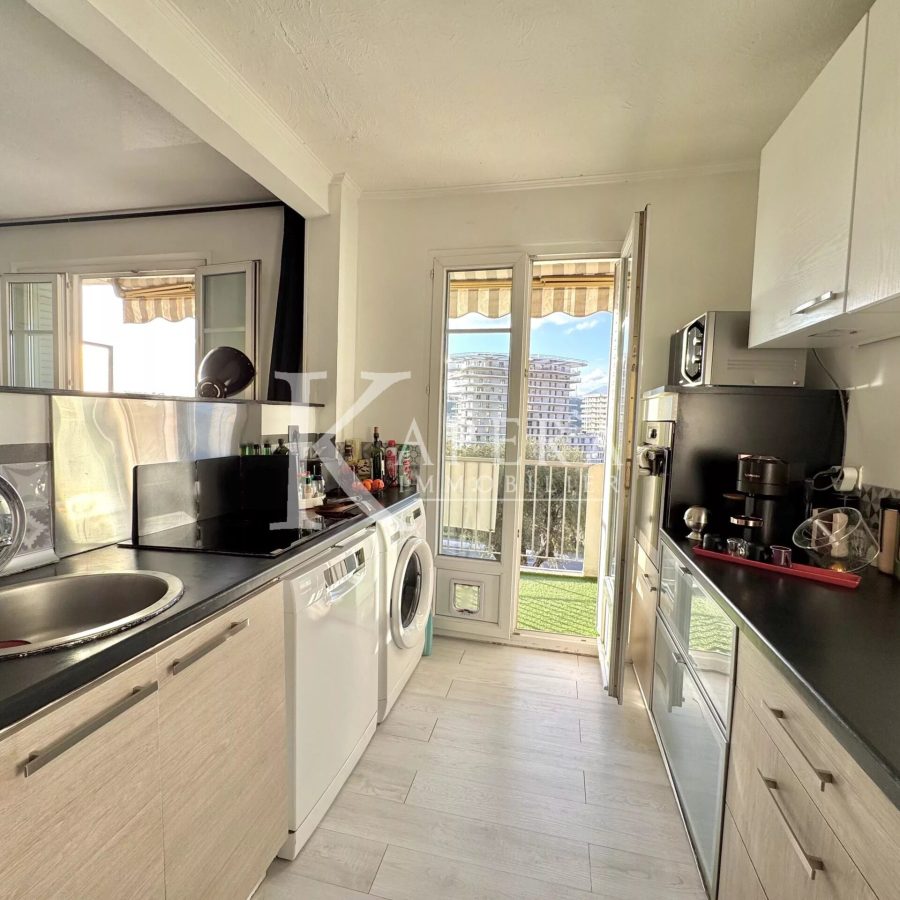 VENTE 58M2 NICE ST MARGUERITE - BALCONS - GARAGE - CAVE