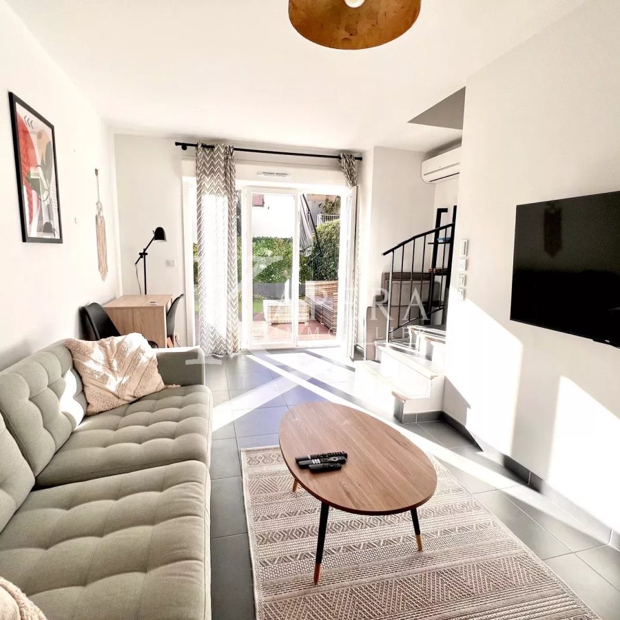 LOCATION MAISON 4P - VILLENEUVE LOUBET - TERRASSE 20M2 - PARKING