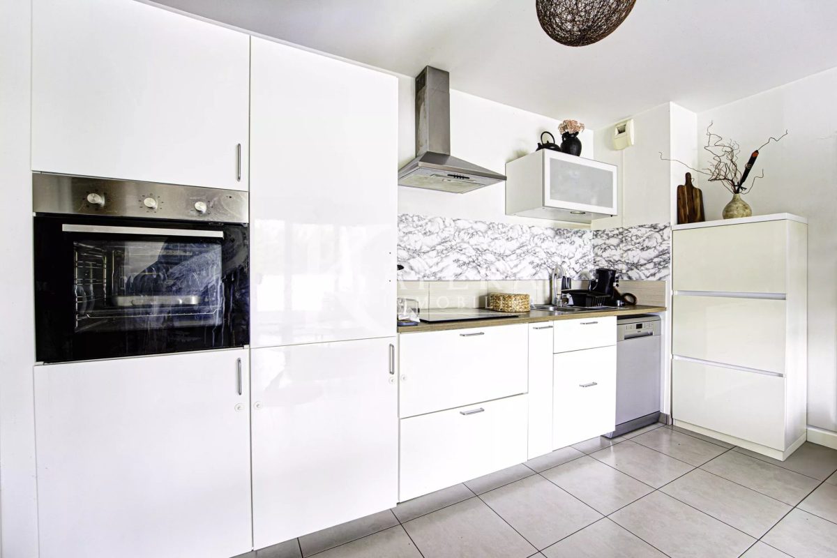 VENTE 3P 58M2 - CAGNES SUR MER / SAINT JEAN - GARAGE - TERRASSE