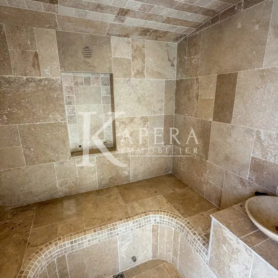 VENTE MAISON 8P 233M2 - CAGNES SUR MER/LES COLLETTES - PISCINE