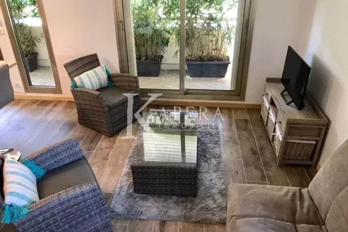 LOCATION 2P 45M2 - CANNES  CENTRE