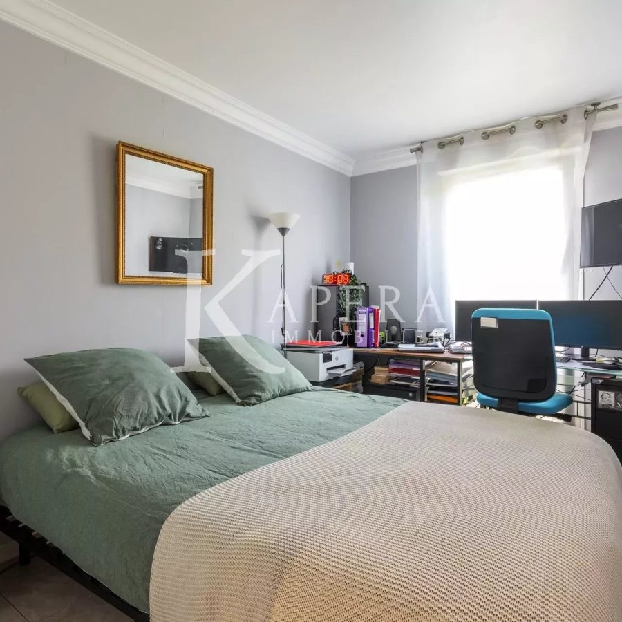 VENTE 3P 70M2 - SAINT LAURENT DU VAR/RASCAS - TERRASSE - GARAGE