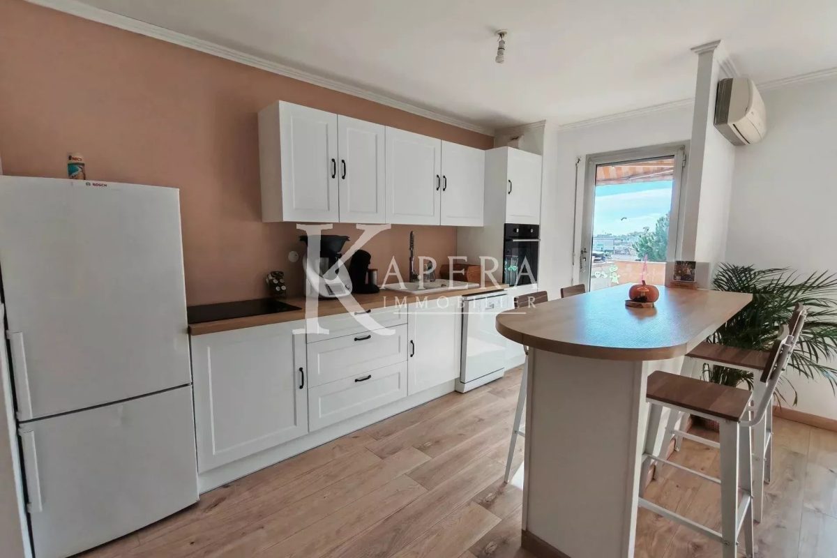 VENTE 3P 63M2 - CAGNES SUR MER / LES VESPINS - TERRASSE - PARKING