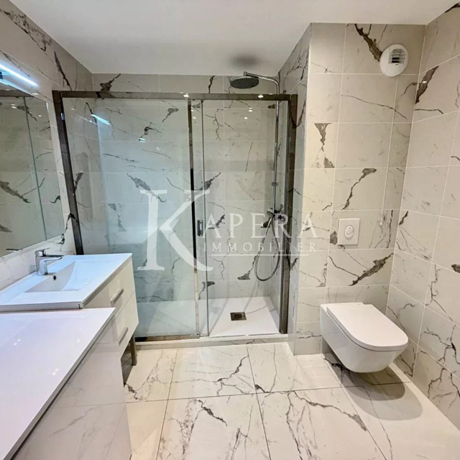 VENTE 2P 42,76M2 - CAGNES SUR MER/L'HUBAC - DOUBLE GARAGE - TERRASSE