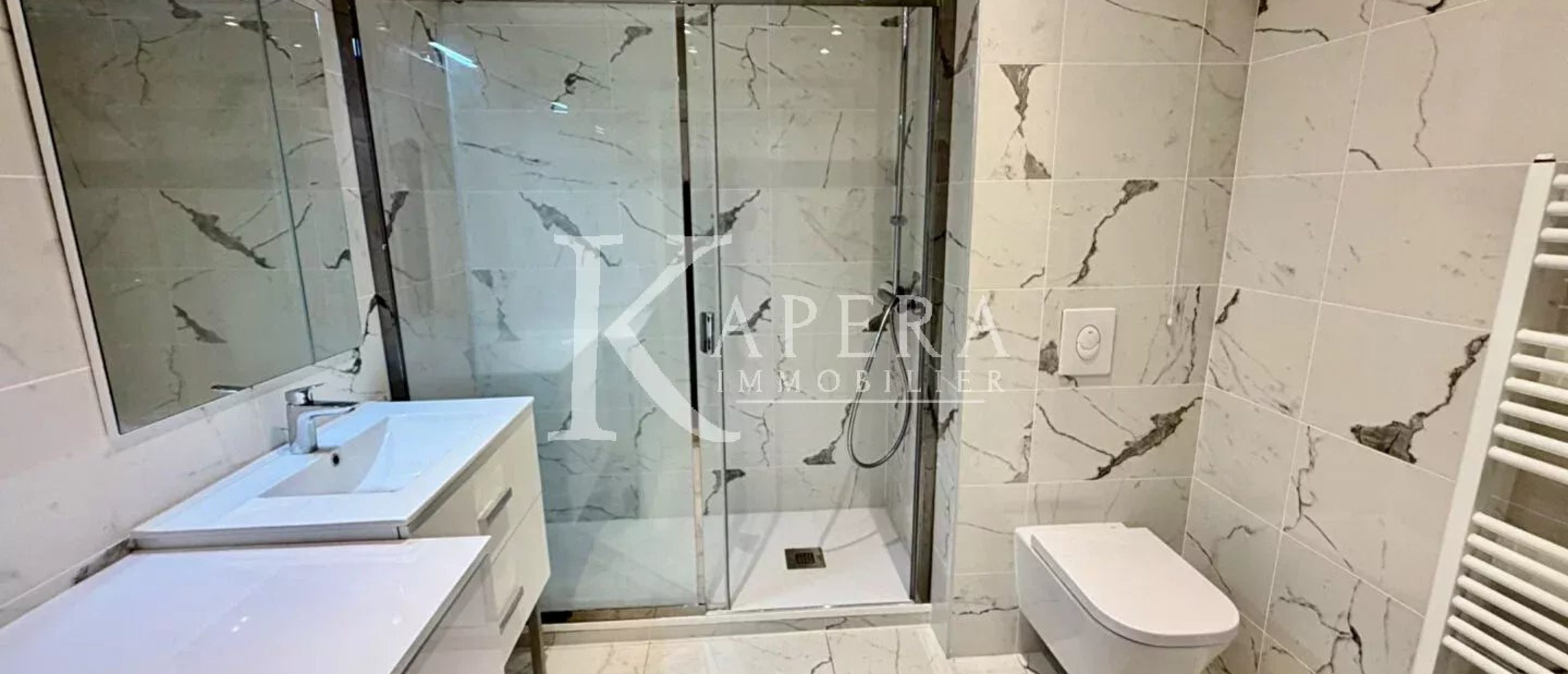 VENTE 2P 42,76M2 - CAGNES SUR MER/L'HUBAC - DOUBLE GARAGE - TERRASSE