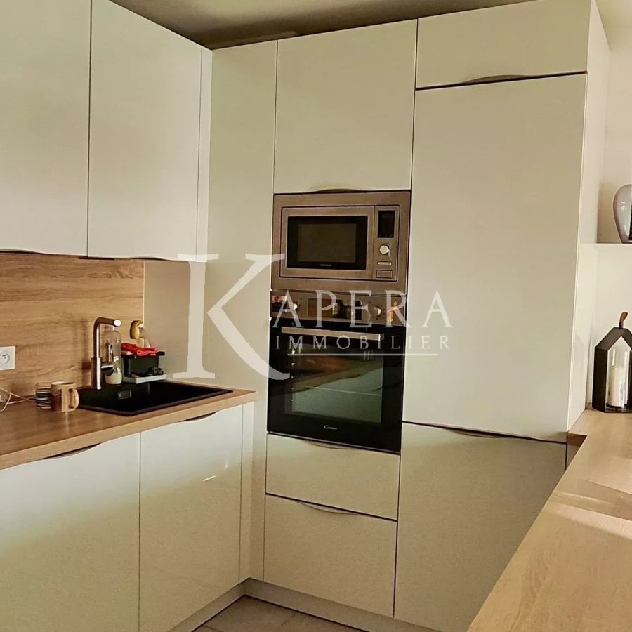 VENTE 3P 55M2 - SAINT LAURENT DU VAR - TERRASSE - GARAGE