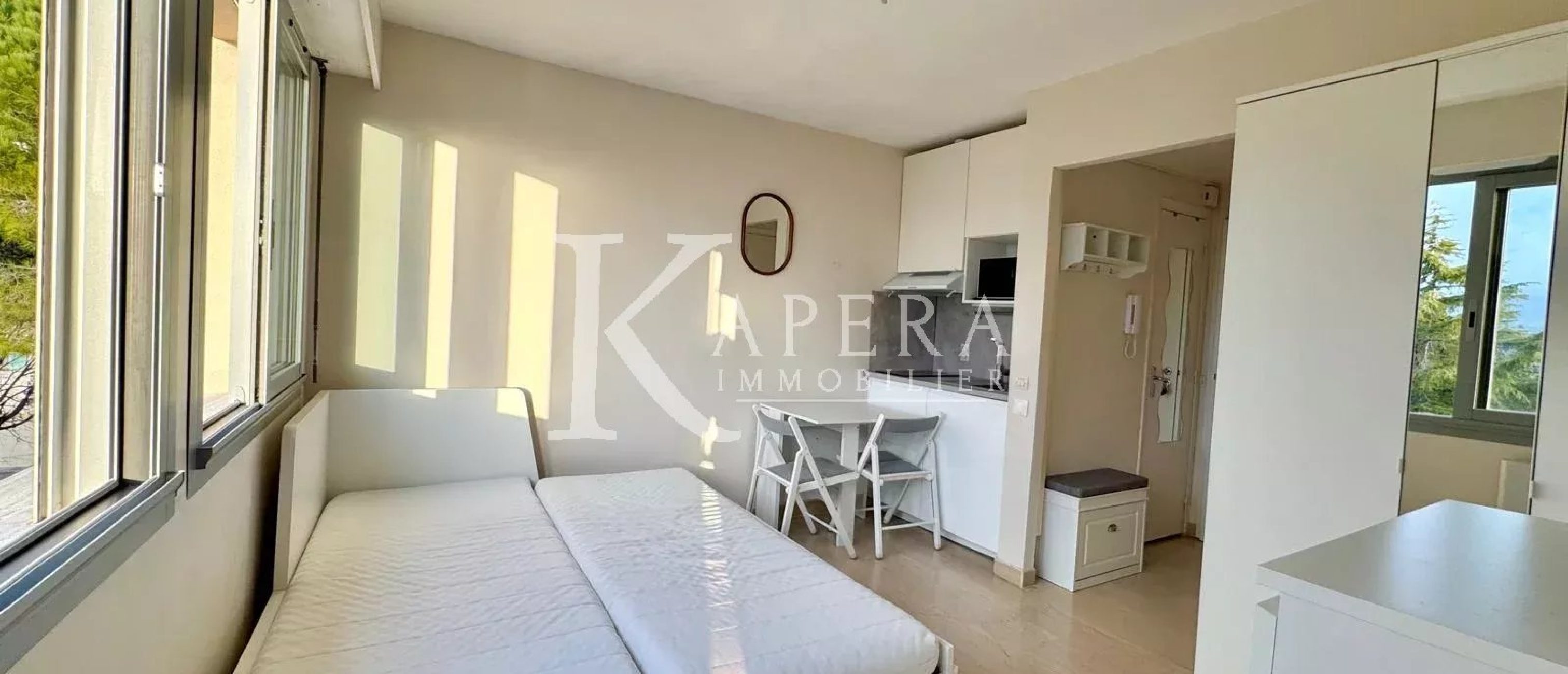 LOCATION STUDIO MEUBLE 20M2 - NICE CORNICHE FLEURIE  - CALME - DERNIER ETAGE