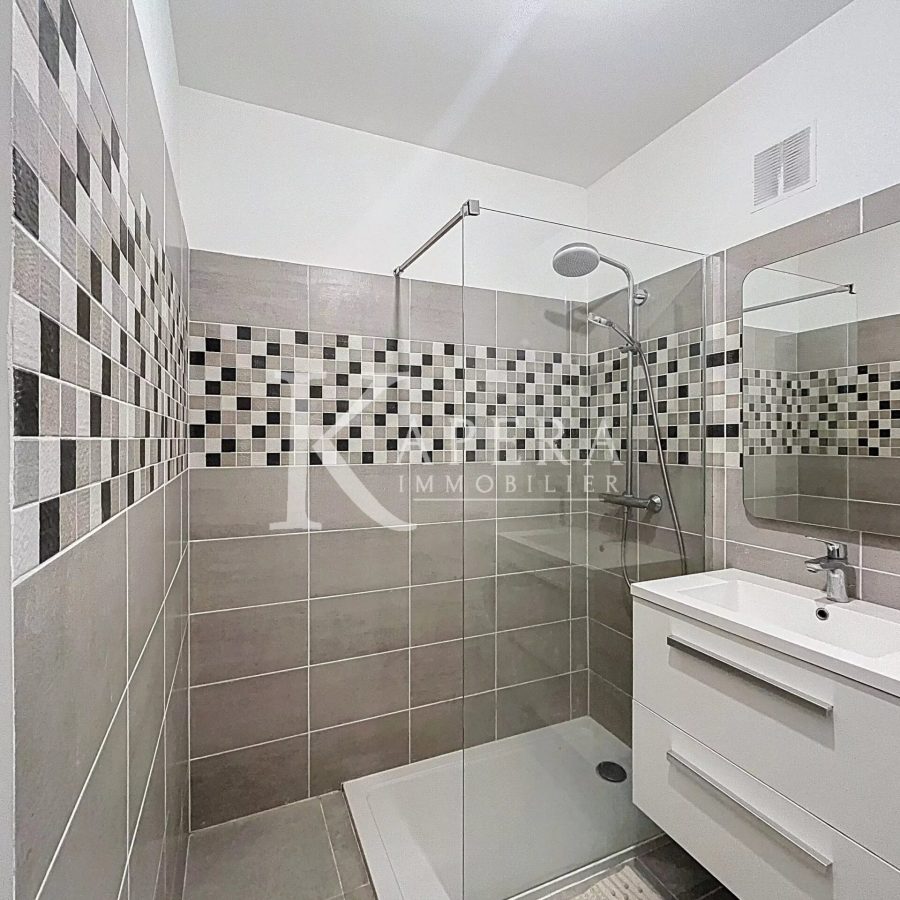 VENTE 2P 62M2 - CAGNES SUR MER CENTRE - BALCON